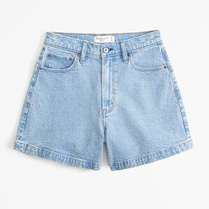 Abercrombie & Fitch Women’s Curve Love High Rise Dad Short Size: 26